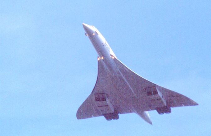 A British Airways Concorde at the 1988 CIAS. Photograph by Robert Taylor.