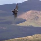 Watch the F-22 Raptor Tear Through the Mach Loop