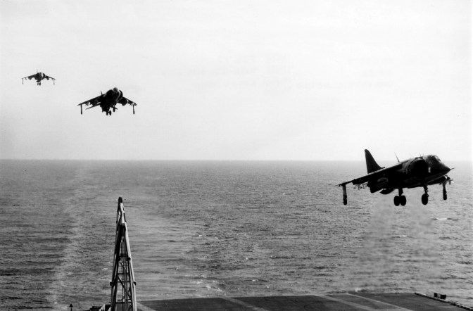 av-8as_vma-231_approaching_uss_fd_roosevelt_cv-42_1977